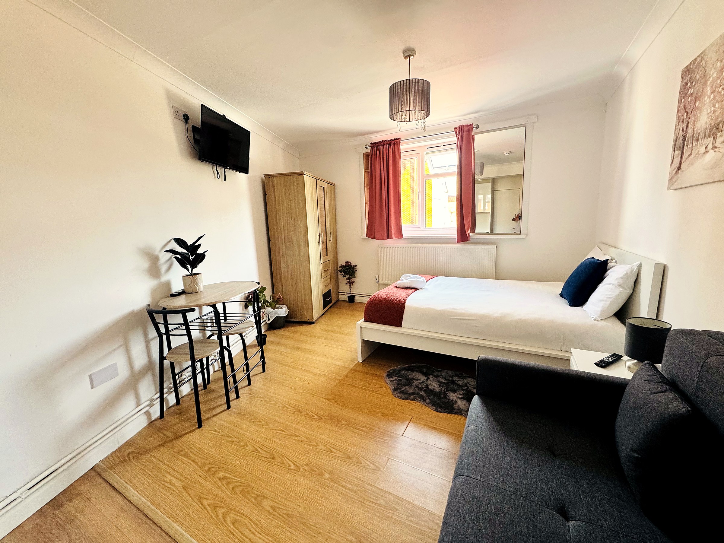 Luxury studios - Sundridge Park, Bromley